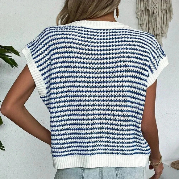 White Casual Women's Knit Mix Striped Round Neck Loose Knit Top - Picture 2 of 8